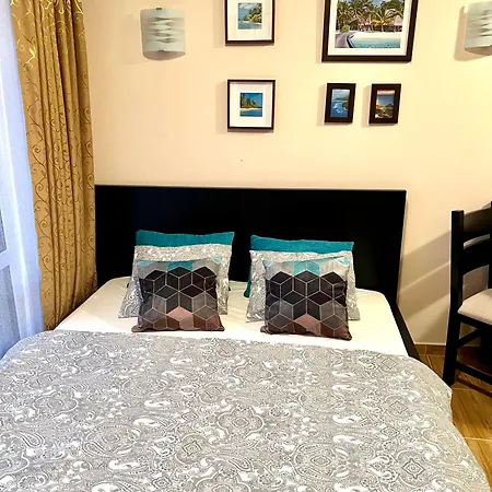 Apartment Paradise Dreams